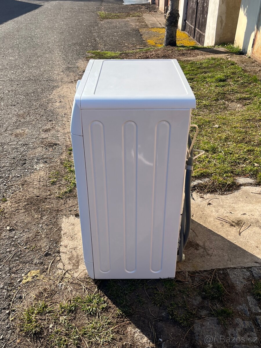 Pračka Indesit - 4