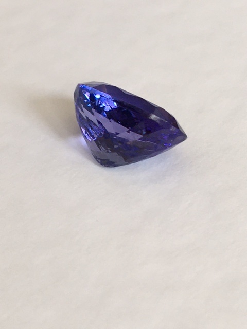 Tanzanit 3,98 karátu - 4