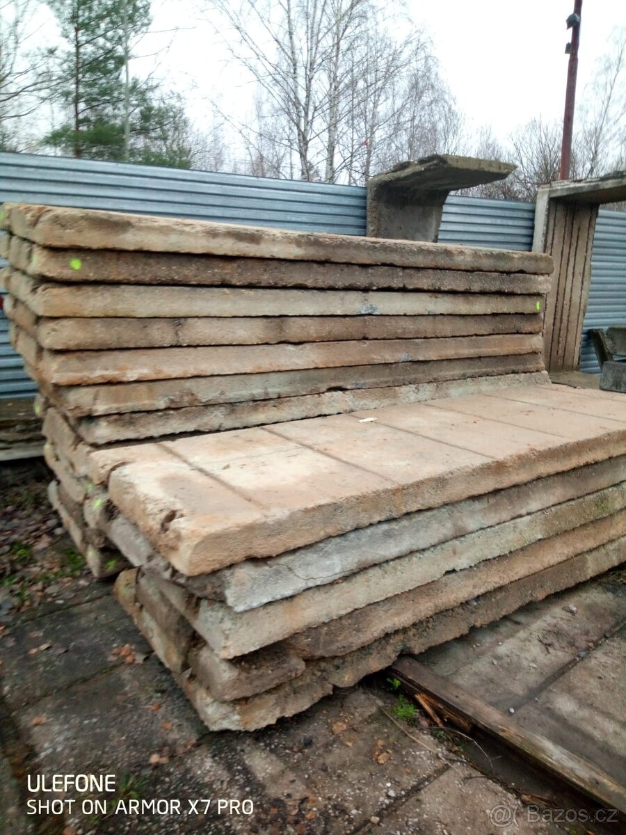 Silniční panely použité 1,2 x 3,6m - 4