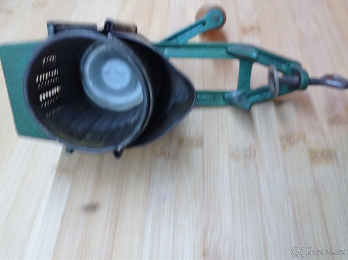 Starý mlýnek na strouhanku - 4