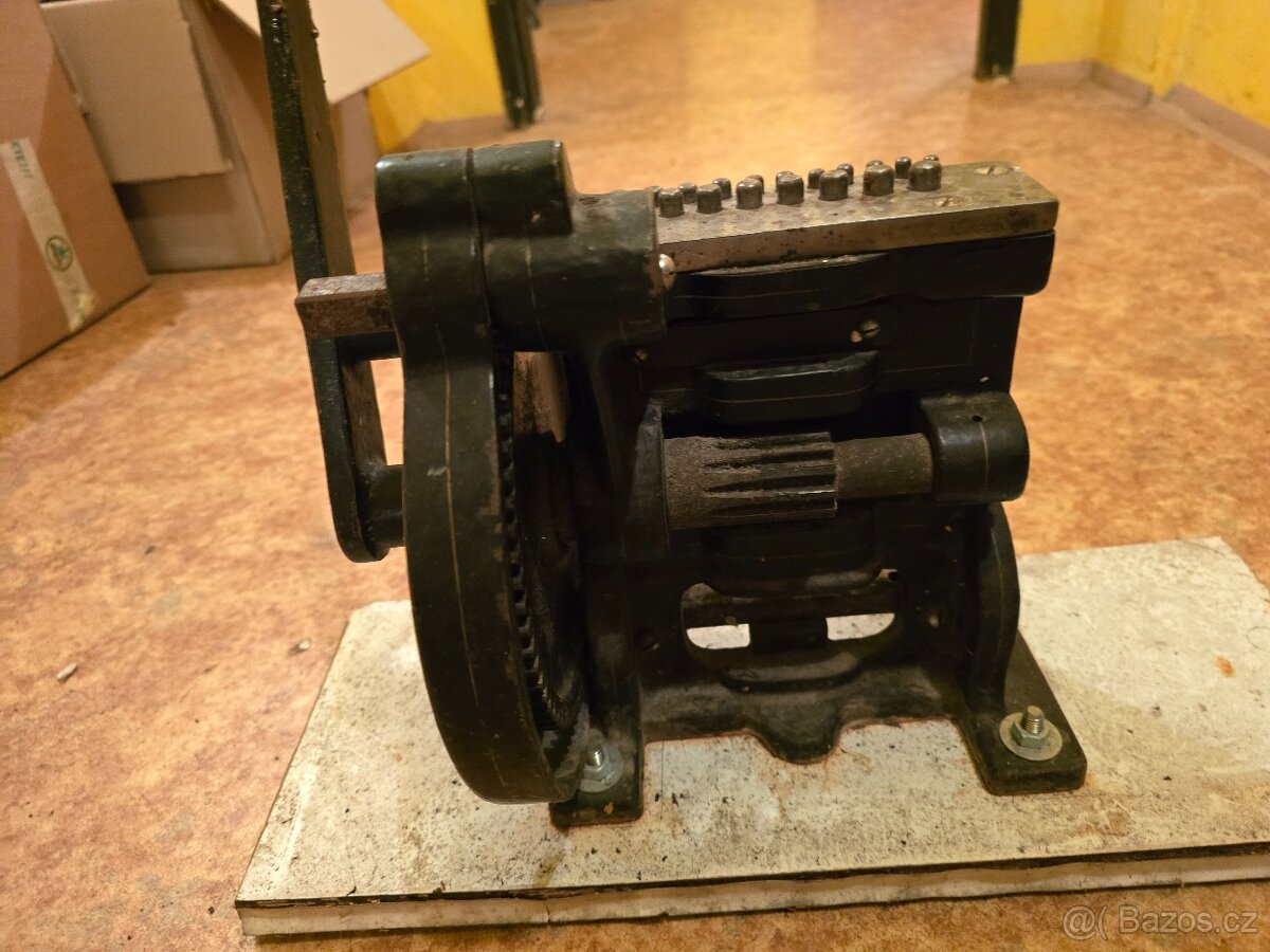 Stary zajímavý stroj SAMSON vybavení pro zubaře - 4
