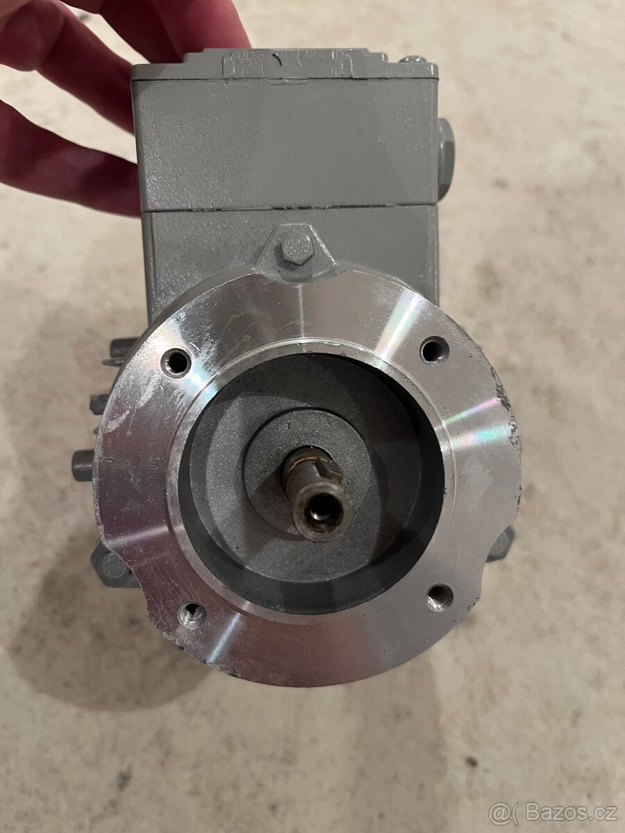 Elektromotor Siemens 0,12kw - 4