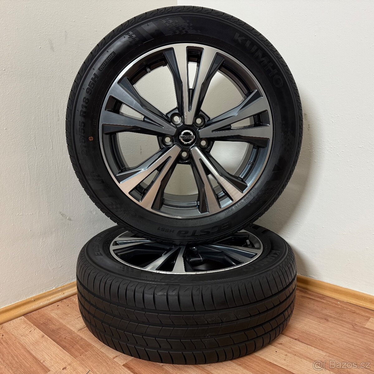 NISSAN QASHQAI 5x114,3 R18 ET40+LETNÍ 215/55R18 8mm - 4