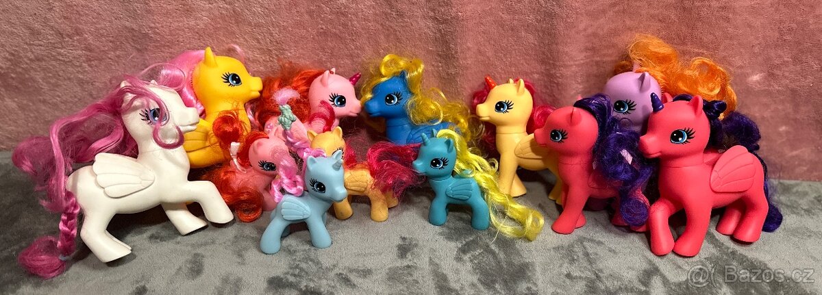 My Little Pony Ponyville Roller Skate Party Cake + poníci - 4