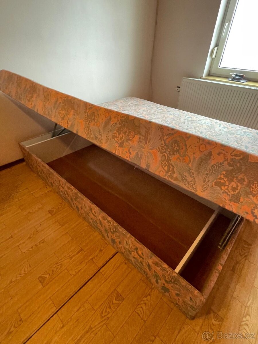 Válendy s úložnými prostory - 4