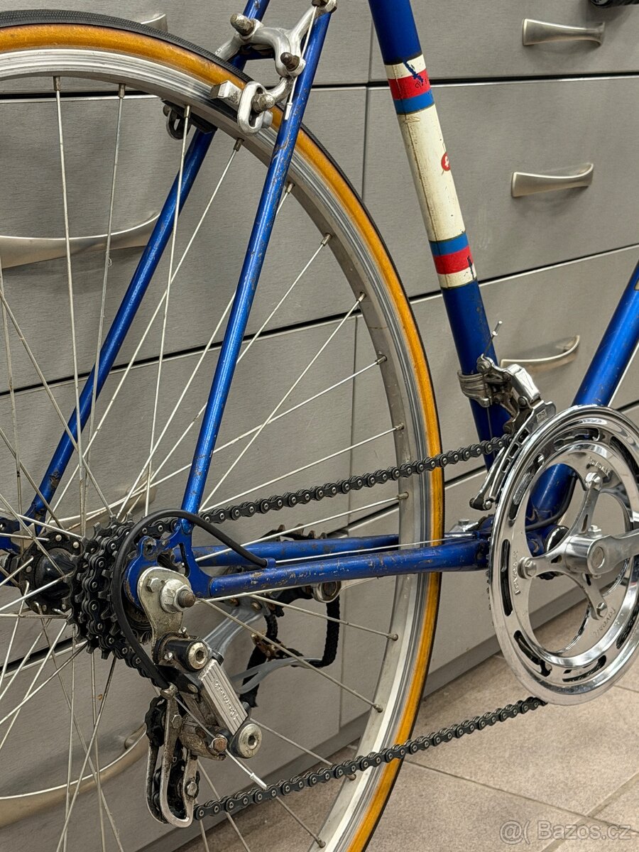 Silniční kolo Favorit - 4