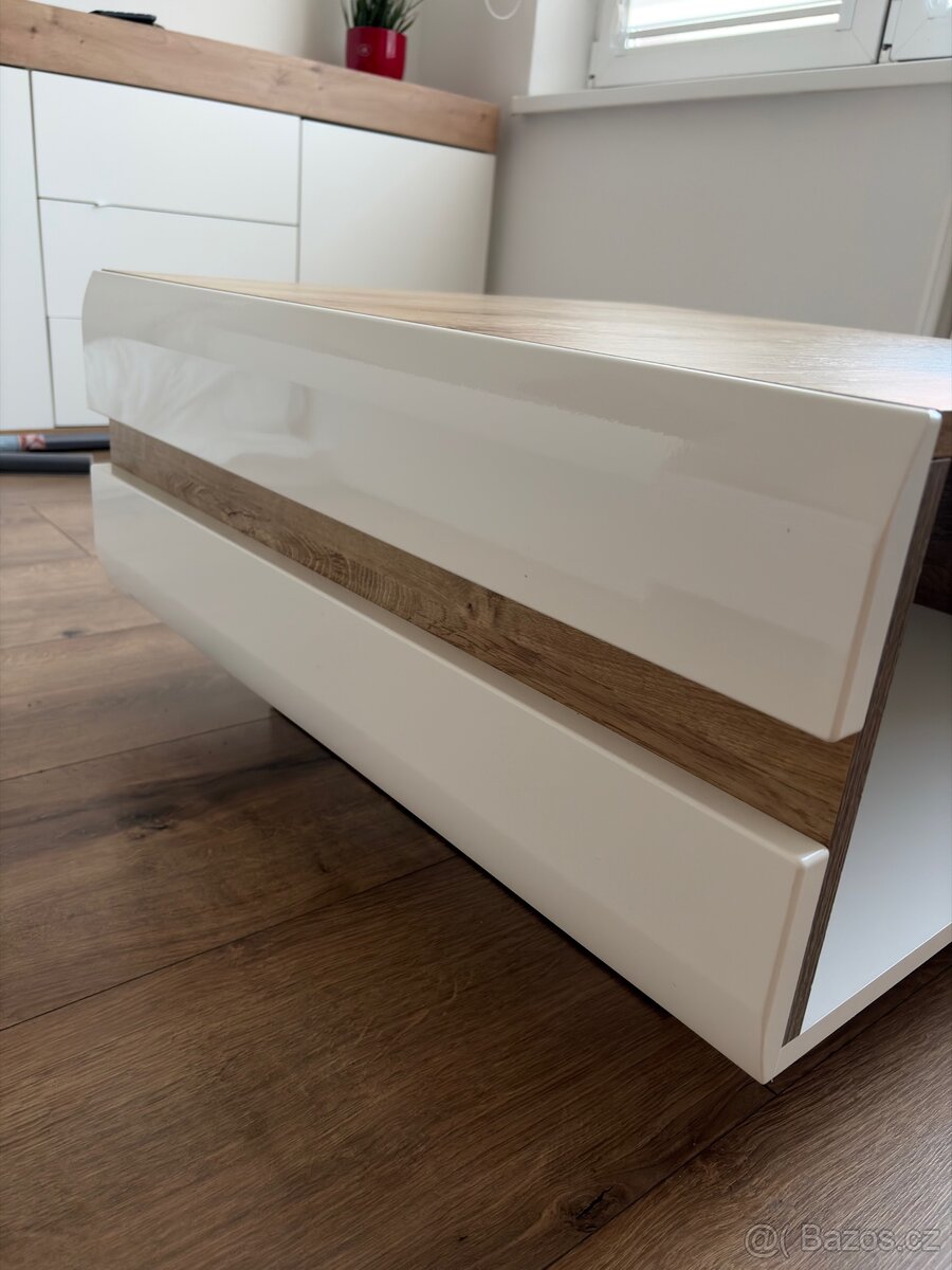 Konferenční stůl LYNATET TYP 71 - 4