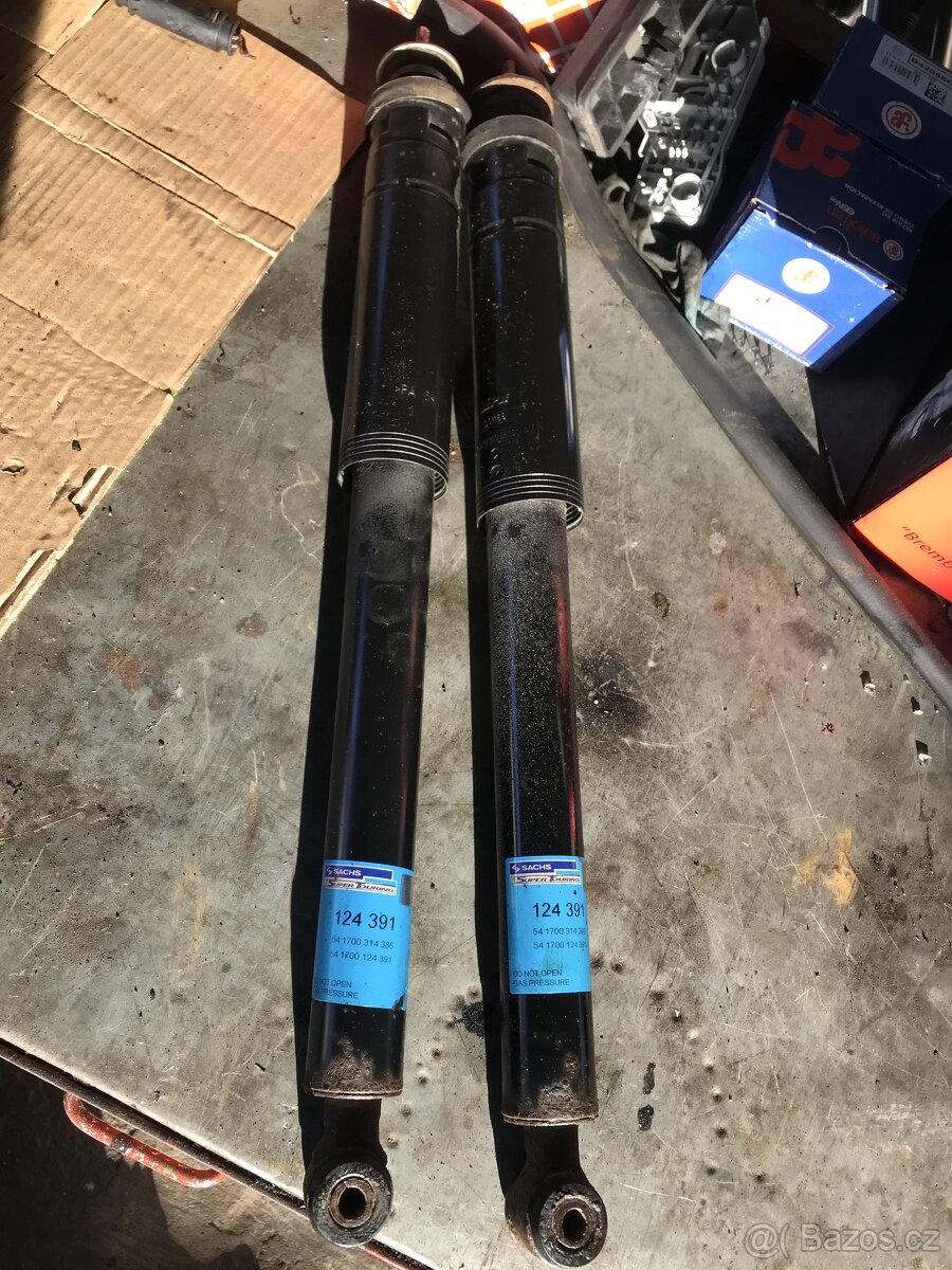 Mercedes W210 4matic - 4