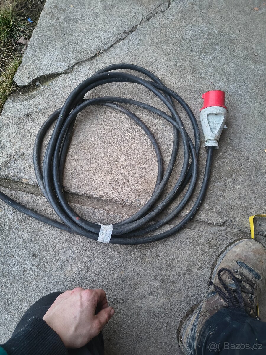 Kabel 380 s vidlicí 4 kolík 7.5 m - 4