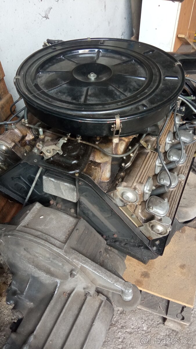 Tatra 613/4 motor 57000km - 4