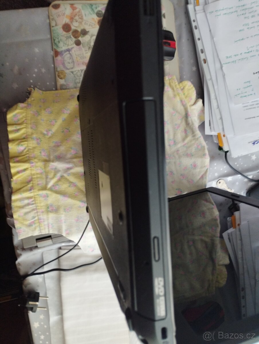 ASUS Notebook - 4