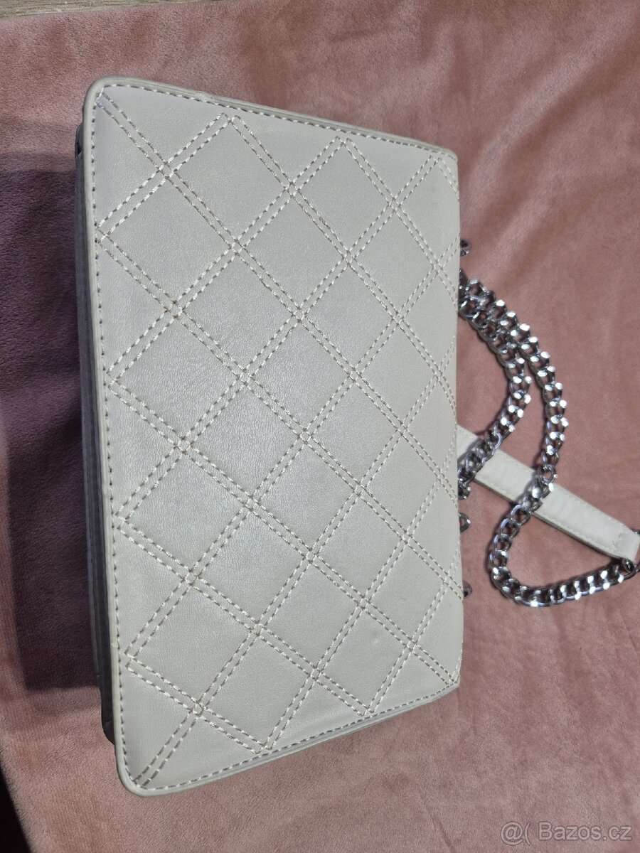 Kabelka Guess - 4