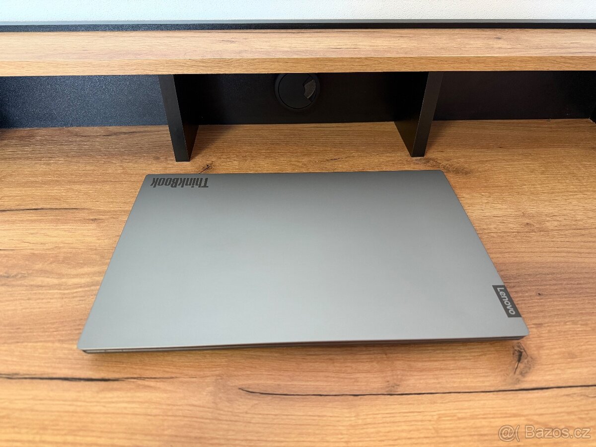 Lenovo ThinkBook 15 - Core i5-10210U / 512GB SSD / Win 11 - 4