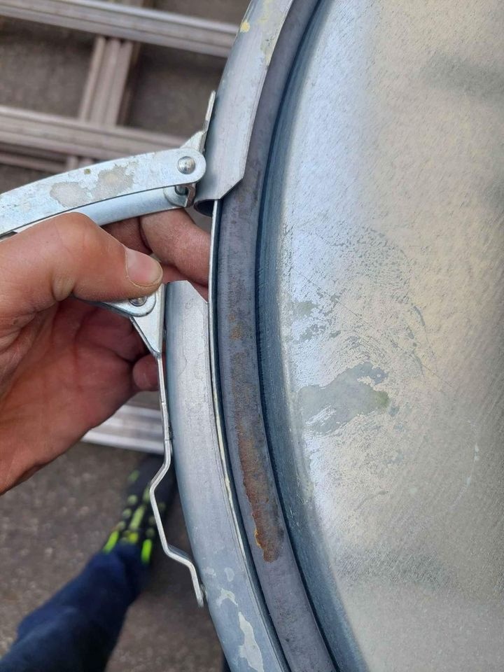 Plechový sud z potravinářského průmyslu 200l - 4