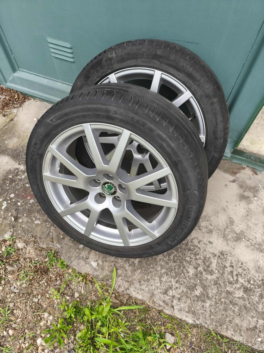 Orig. kola Škoda Spider 17" + letní pneu - 4