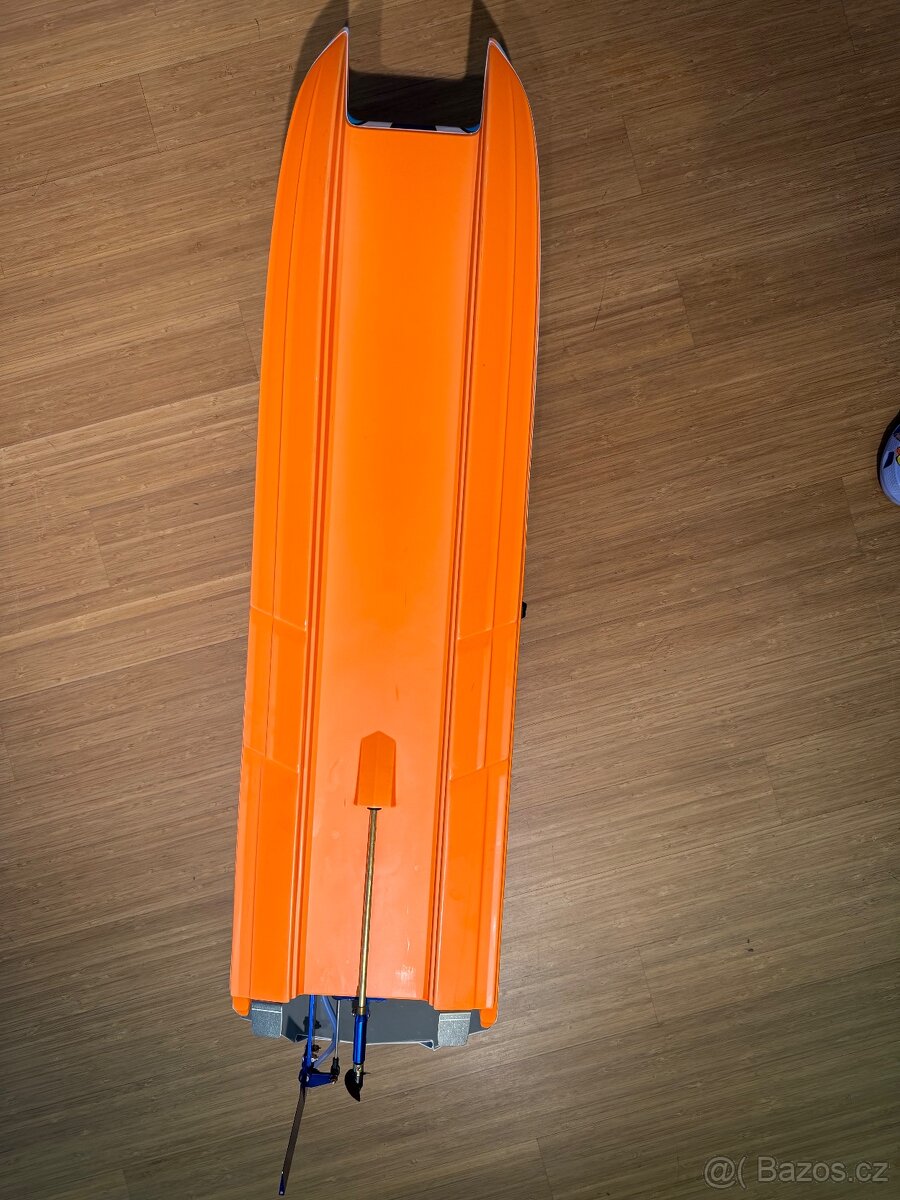 RC model lodi Traxxas M41 Widebody - 4