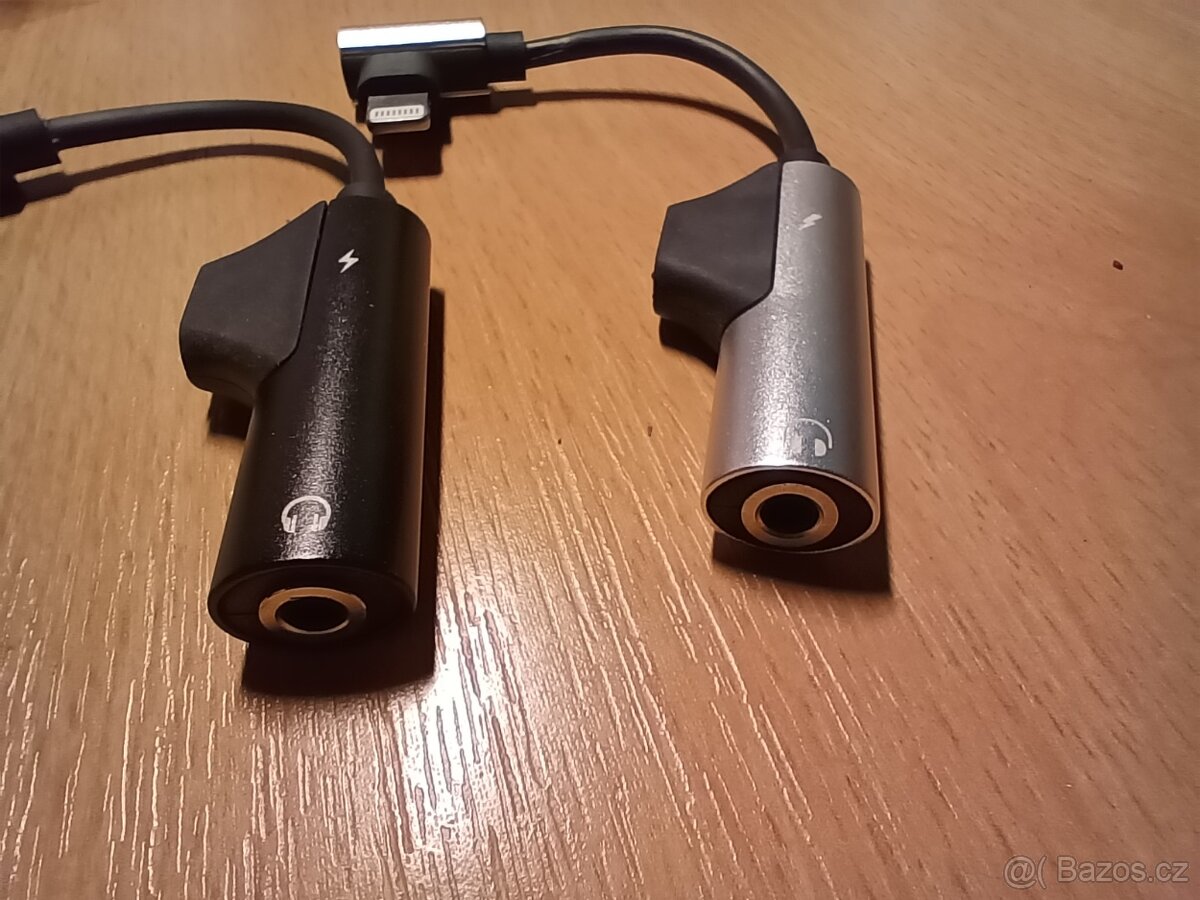 Iphone Lightning Adaptér 2v1 nabíjet telefon, poslech hudby - 4