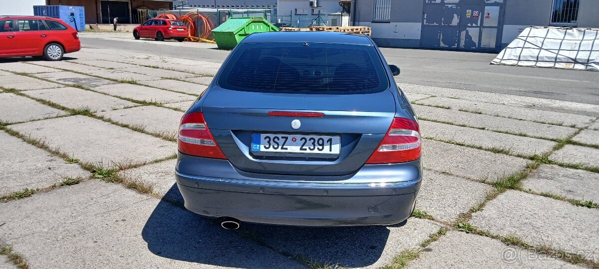 Mercedes-Benz C- - 4