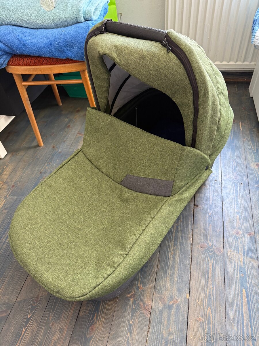 Dětský kočárek, korbička, vajíčko - 4