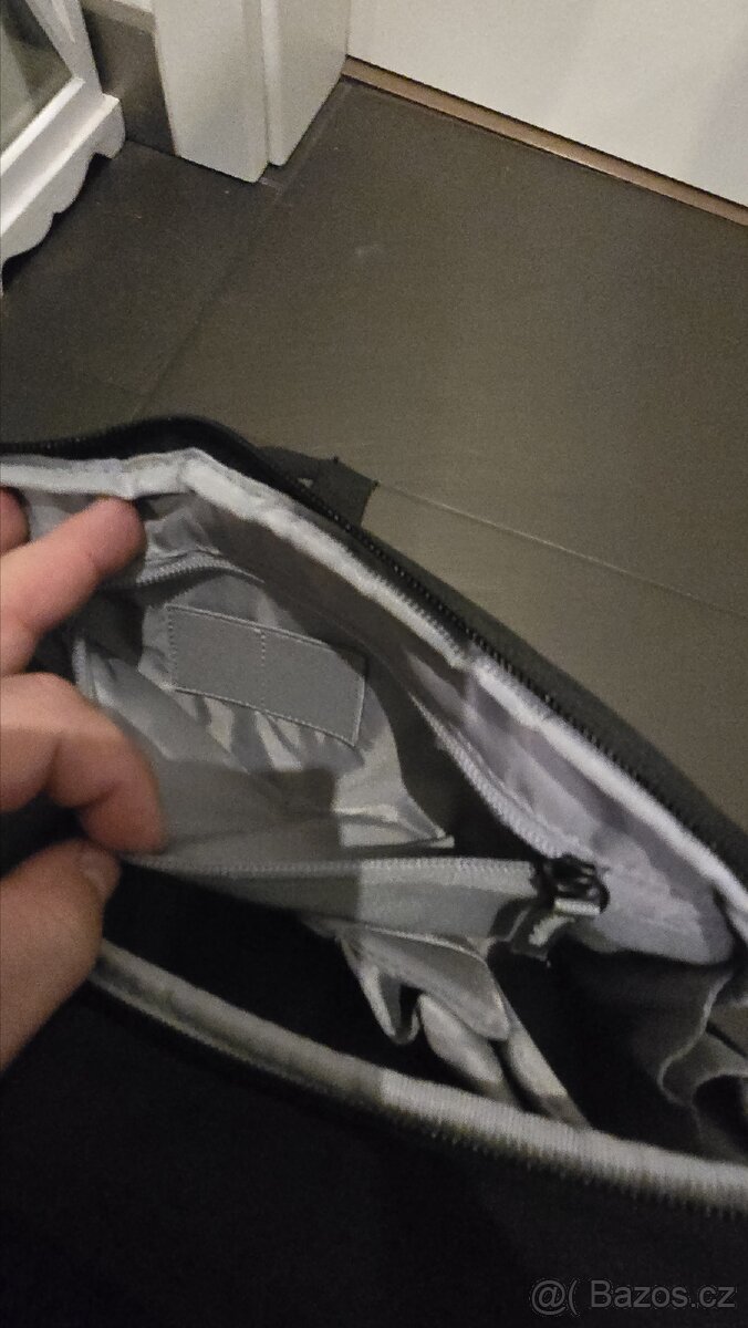Prodám kvalitní ramenní tašku na foťák - 4