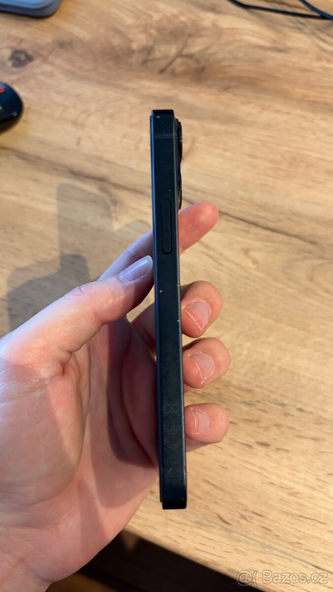 iPhone 13 mini 128 GB černý - 4
