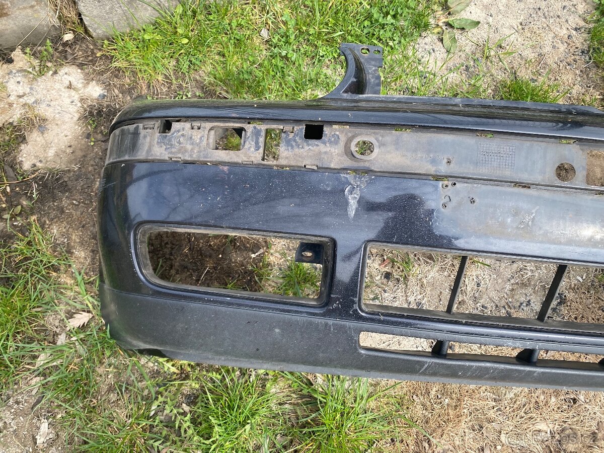 Prodám nárazník Golf - 4