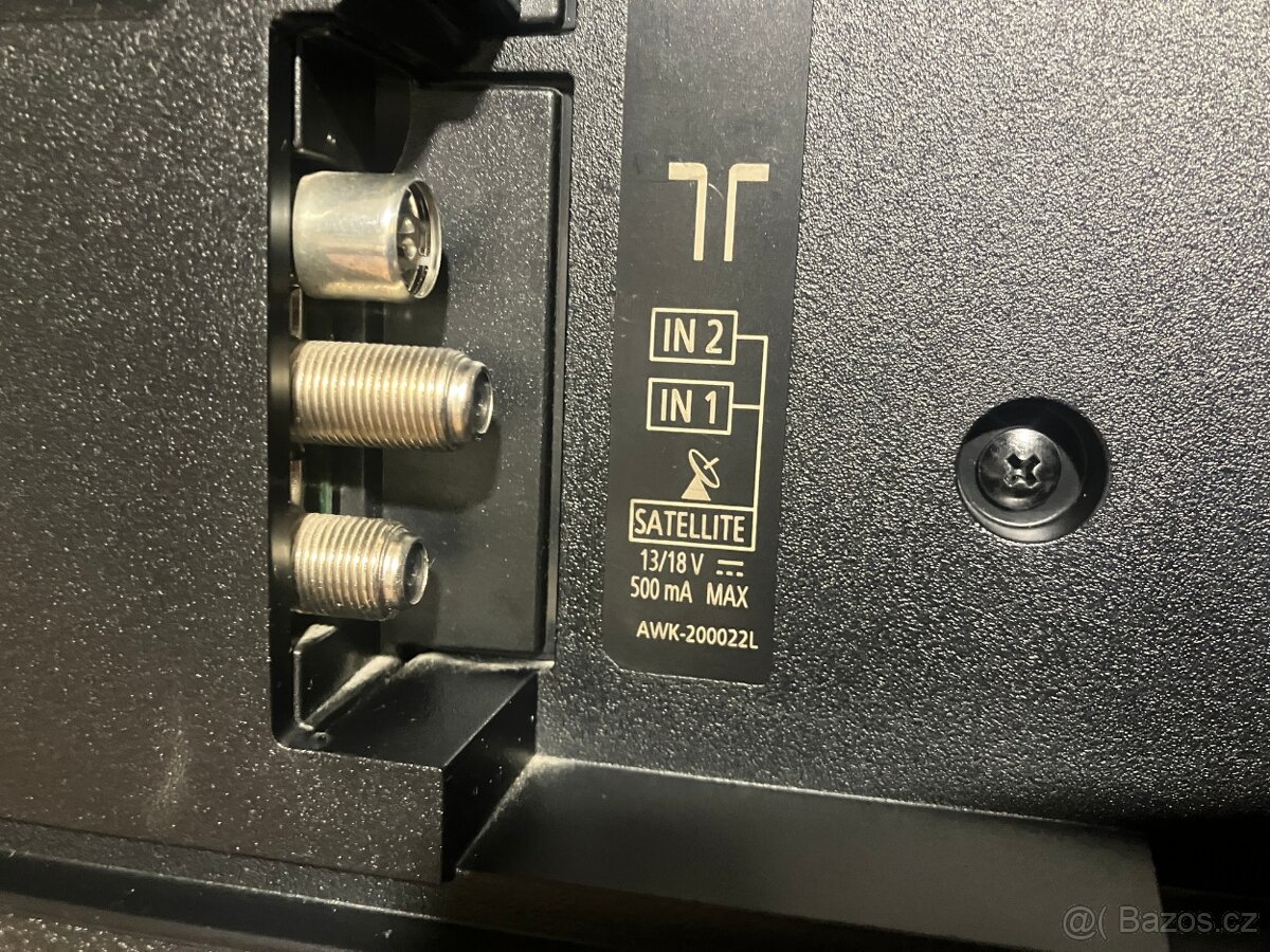 Panasonic TX-49HX940E 100Hz +držák na zeď - 4