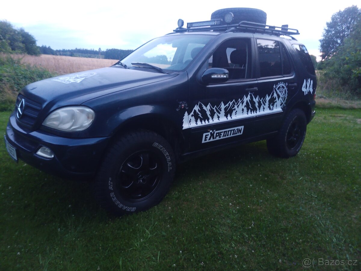 OBYTNÝ OFFROAD Expediční speciál Mercedes W163 ML270 cdi