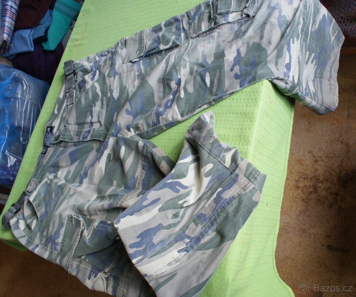 Zateplené sportovní oblečení 5 kusů s čepicí a taštičk - 4