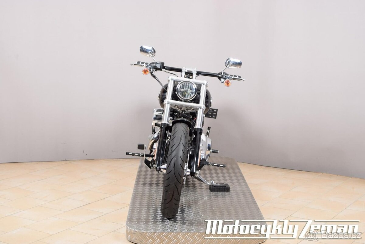 Harley-Davidson FXSB Softail Breakout 2103 - 4