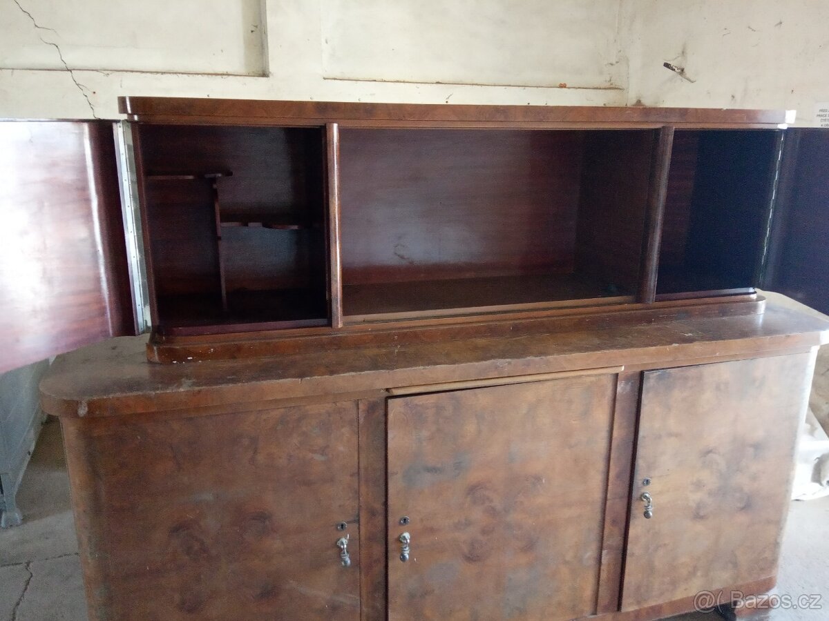 Starý nábytek, skříňka, příborník, kredenc - 4