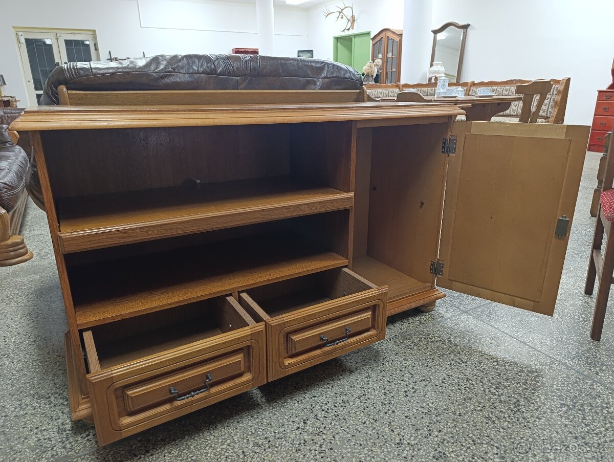 Rustikální komoda, nábytek z masívu - 4