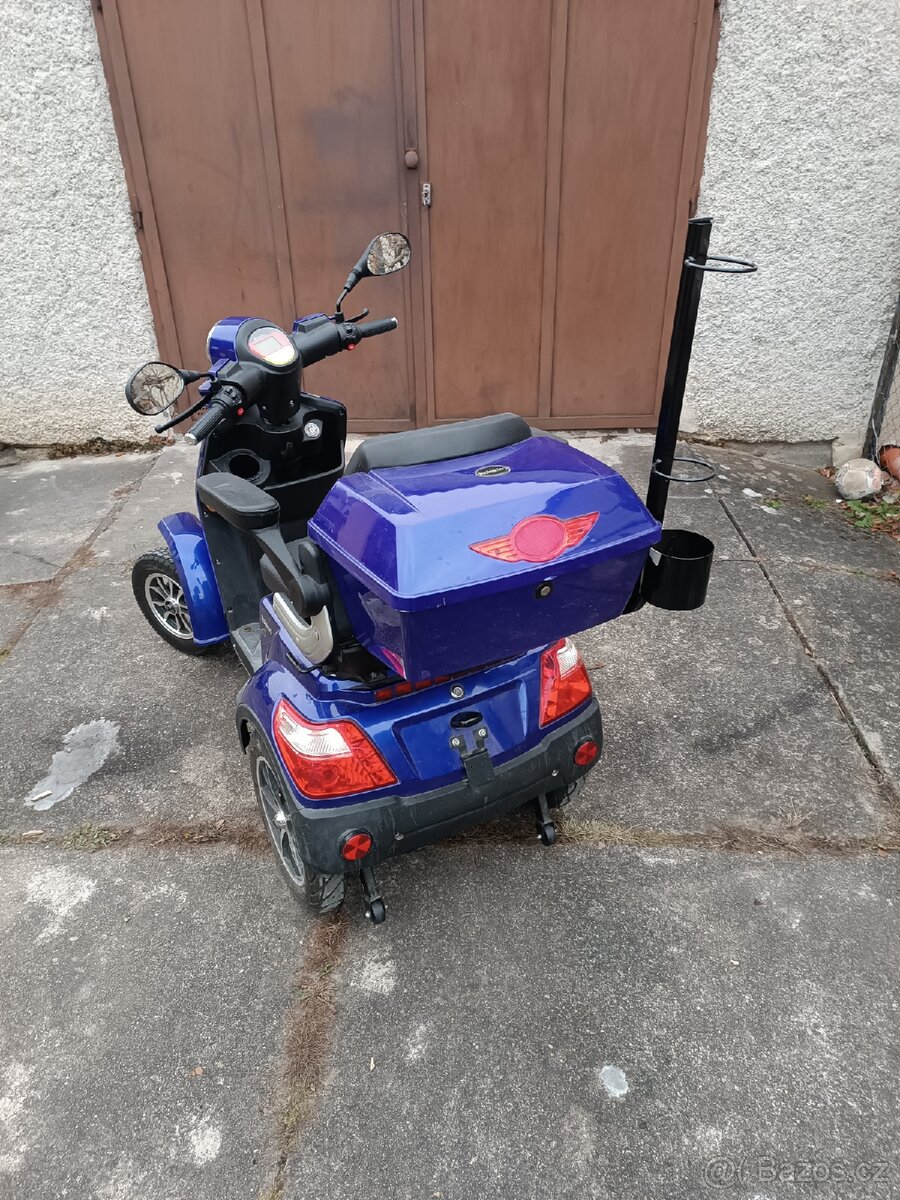 4 kolový elektrický vozík Rolektro pro seniory