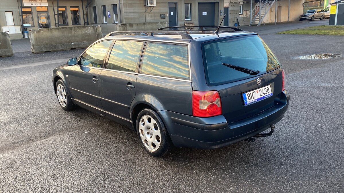 VW Passat Variant 1.9tdi manuál - 4