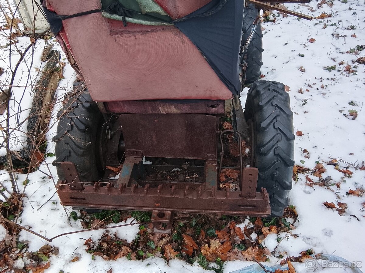 Traktor domácí výroby - 4