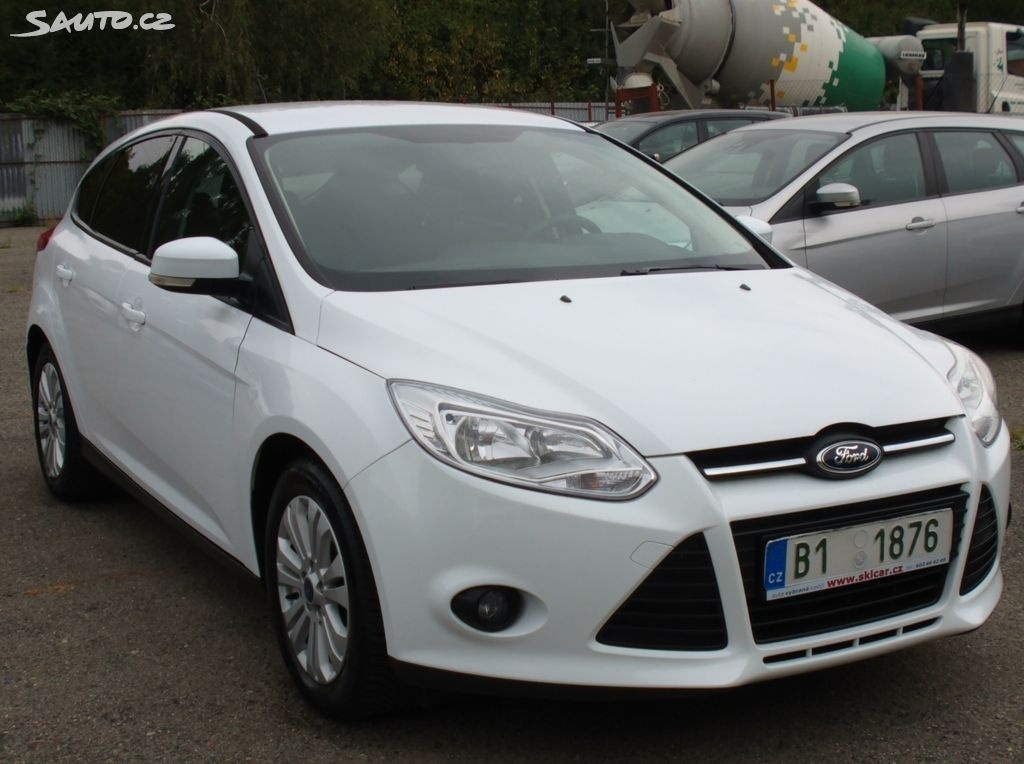 Ford Focus 1,6 16V vyhřív.sed,park.kamera,AndroidAuto,92kw - 4