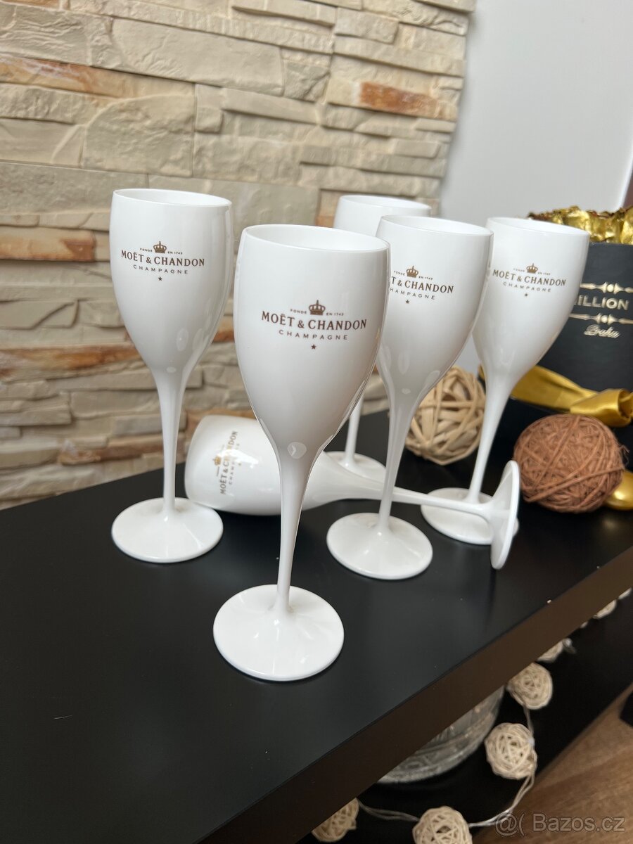Moet Chandon - bile sektovky - 4