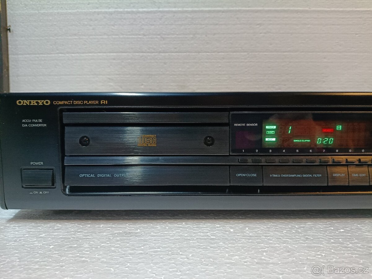 Onkyo DX-6820 CD přehrávač - 4