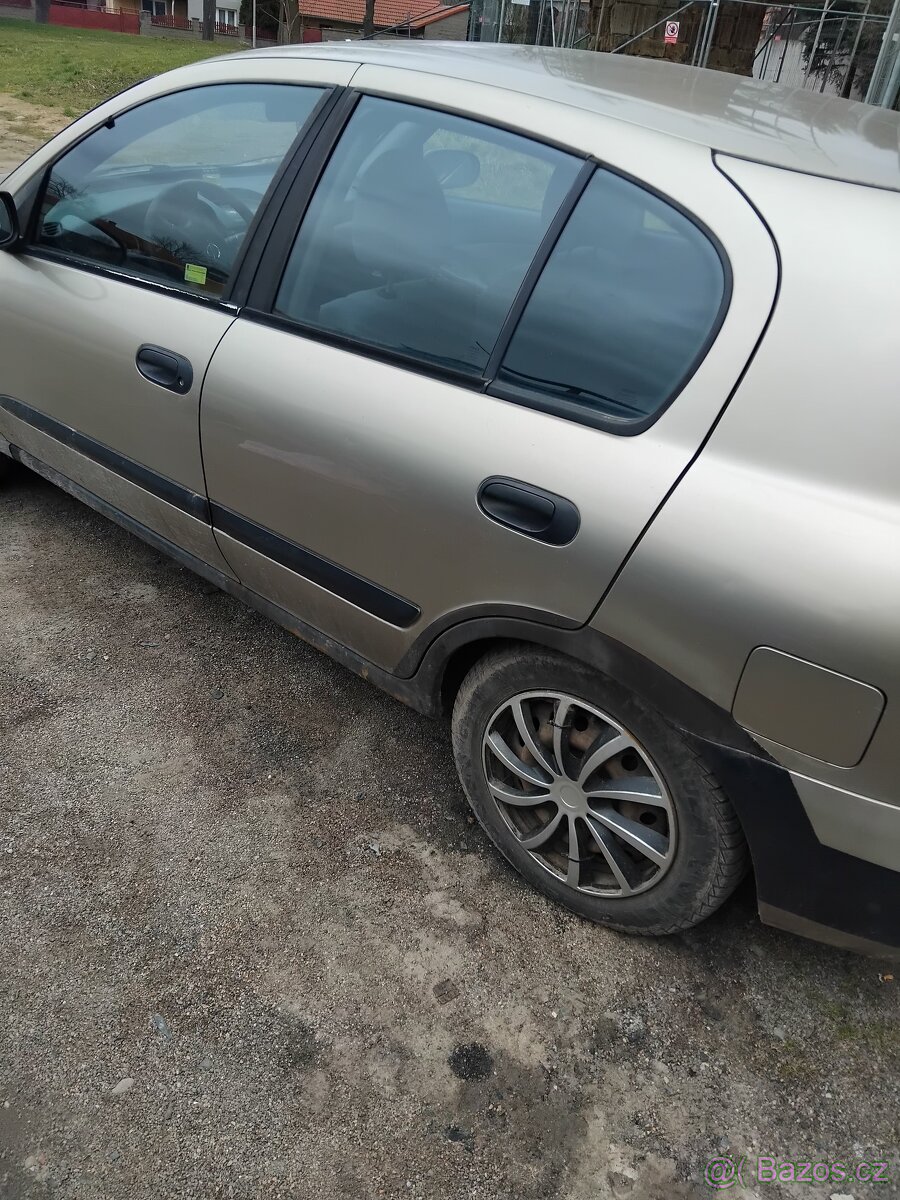 Prodám nissan almera - 4