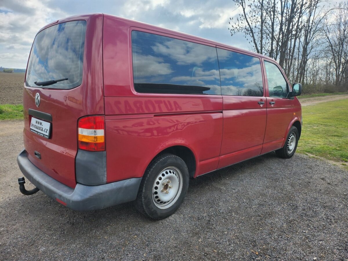 Volkswagen Transporter 2.5 TDI 6 míst - 4