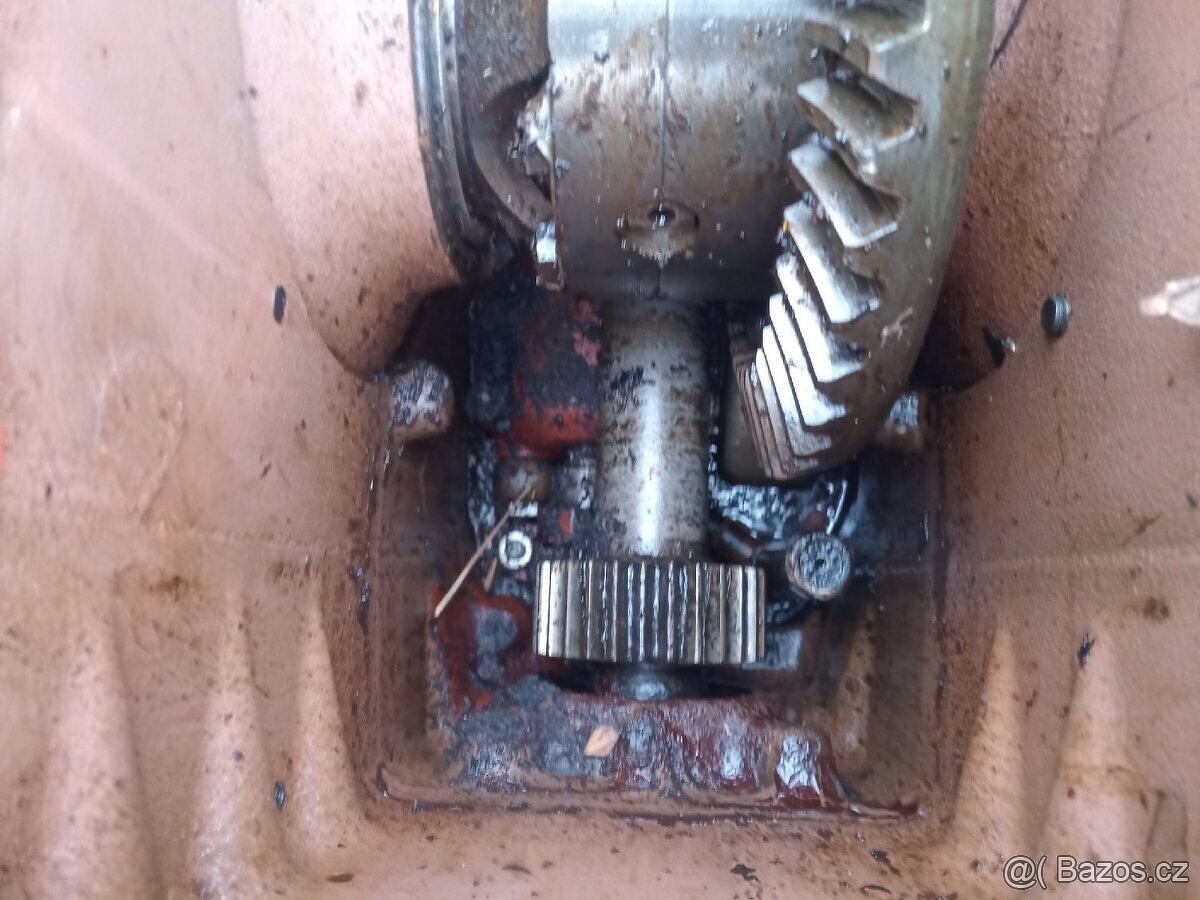 Zetor 4712 dily - 4