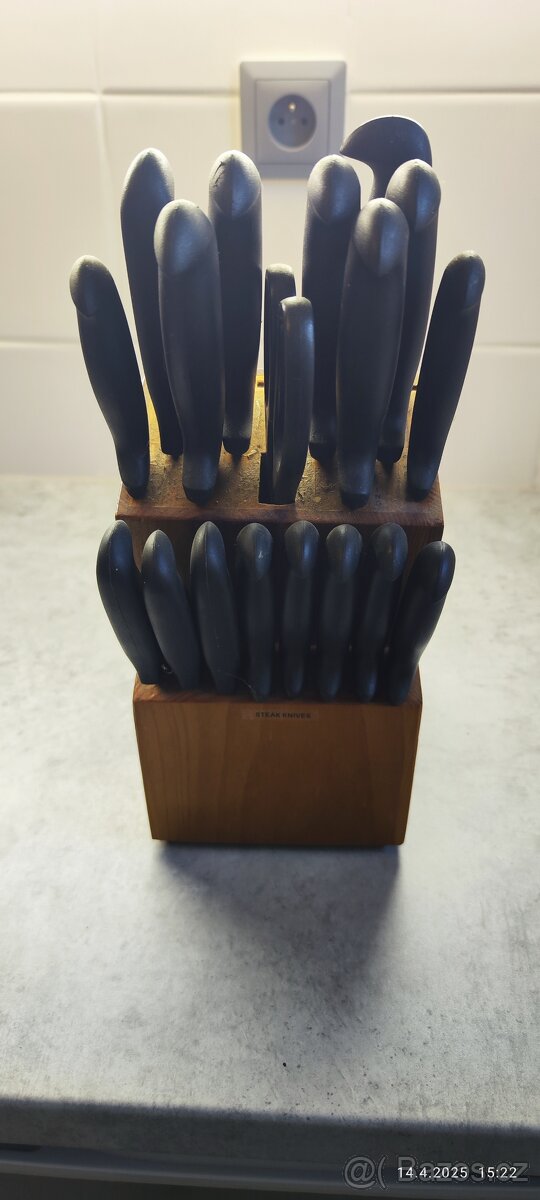 Steaikovva sada nožů a příslušenství - 4