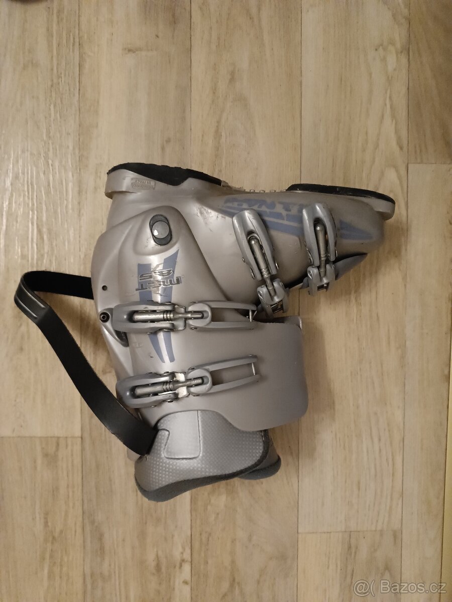 Prodám dětské lyže Tecno XT Team 130 cm + lyžáky - 4