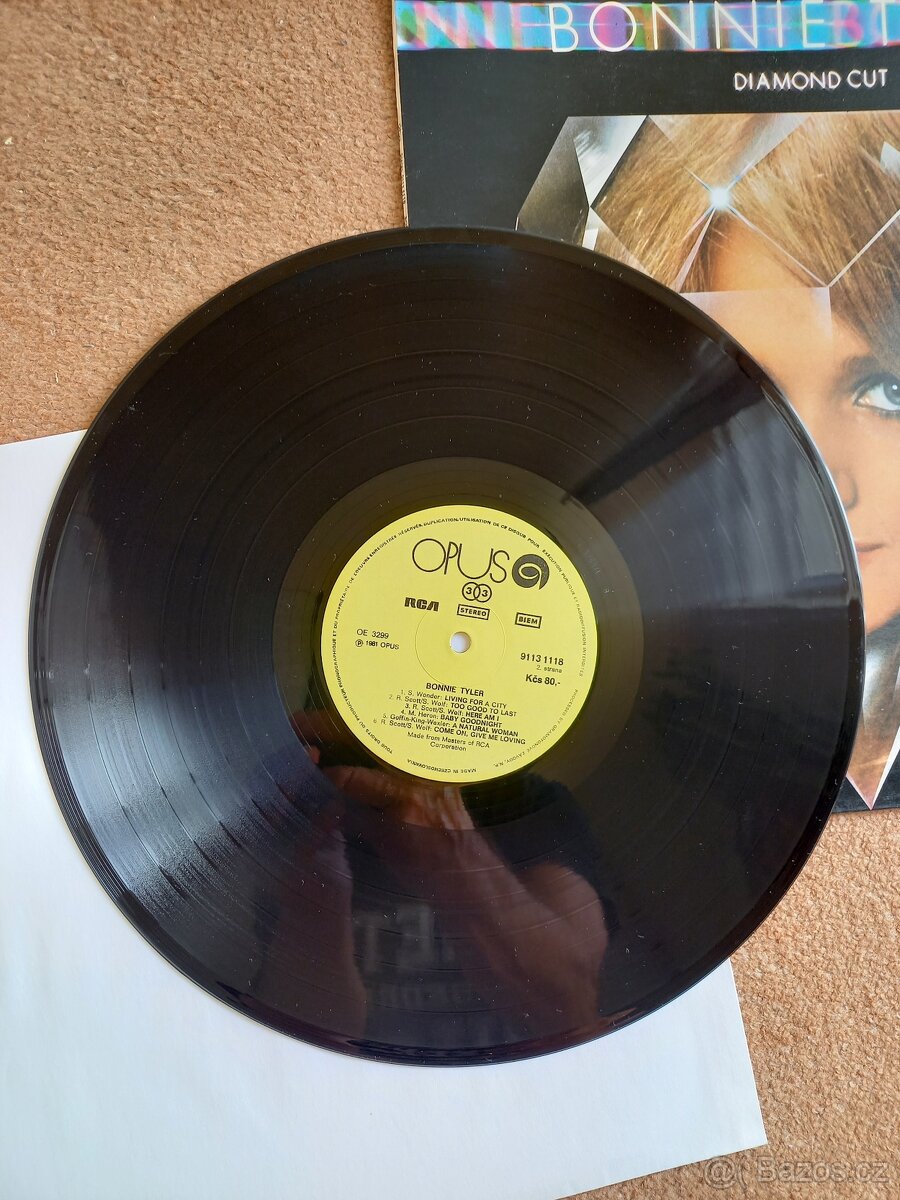 Nehrané LP Bonnie Tyler - 4