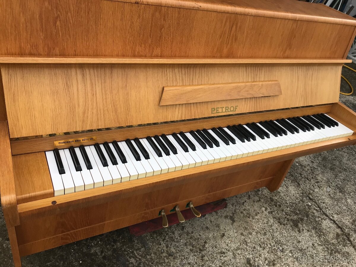 Klavír Petrof - 4