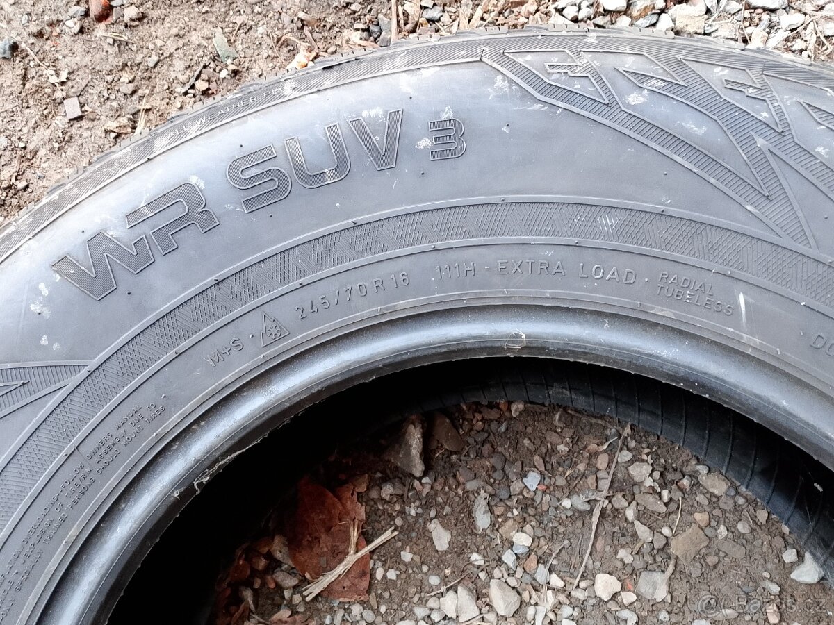 245/70/16 111h Nokian - zimní pneu 4ks - 4