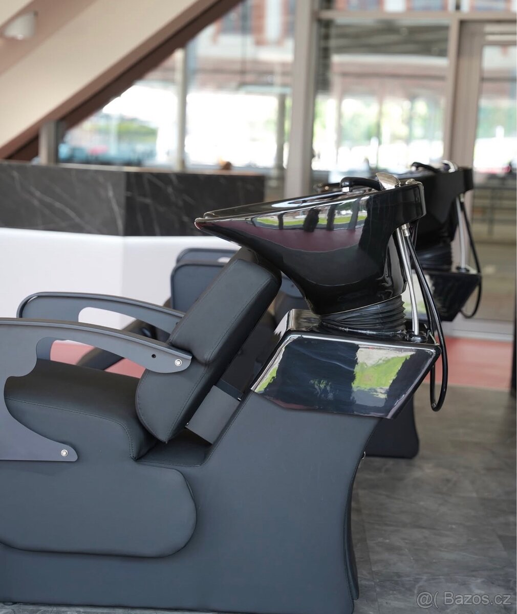 Pronájem kadeřnického křesla Leclat de Jana - 4