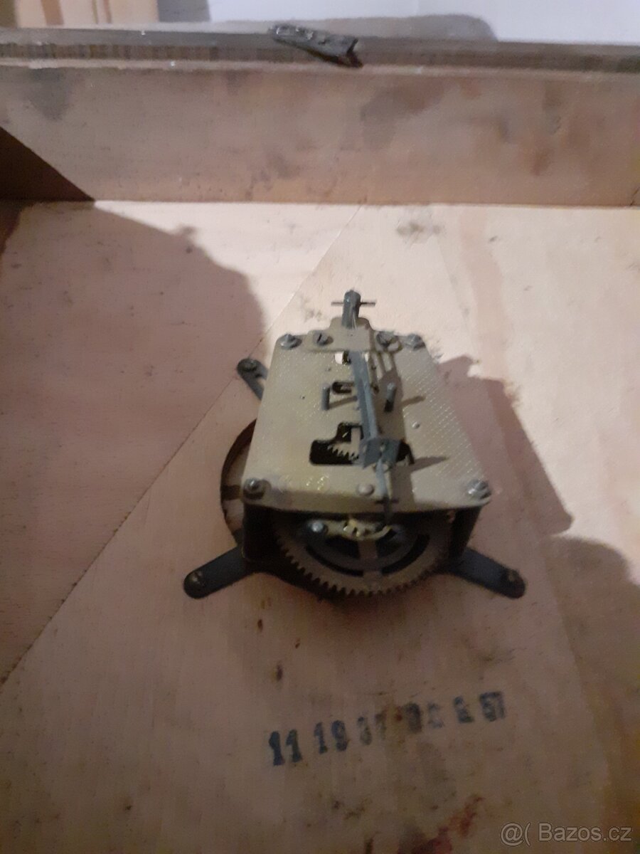 Retro skleněné hodiny, Retro plechové hodiny - 4