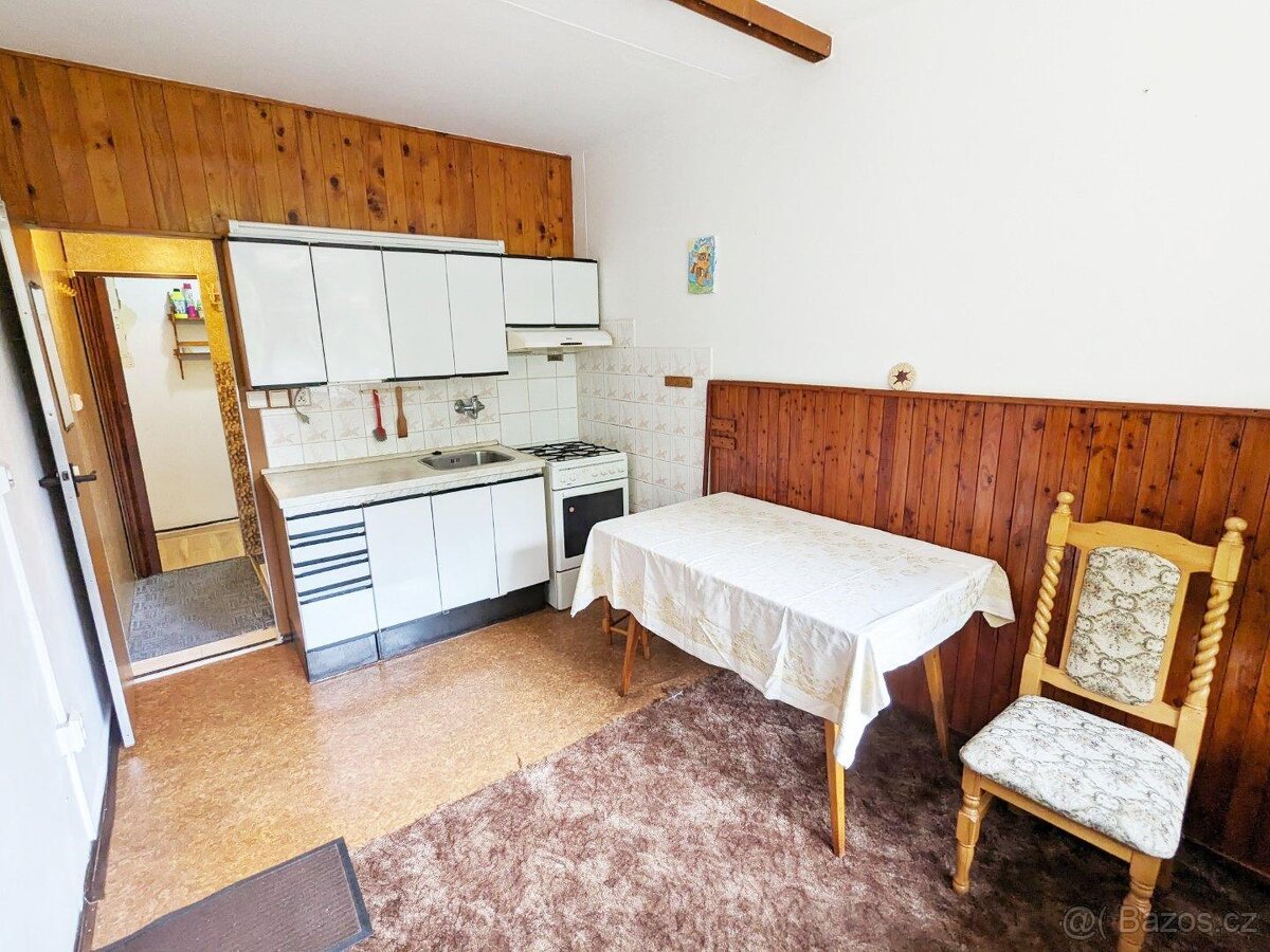 Pronájem bytu 3+1, U Stadionu 1352, Most - 4