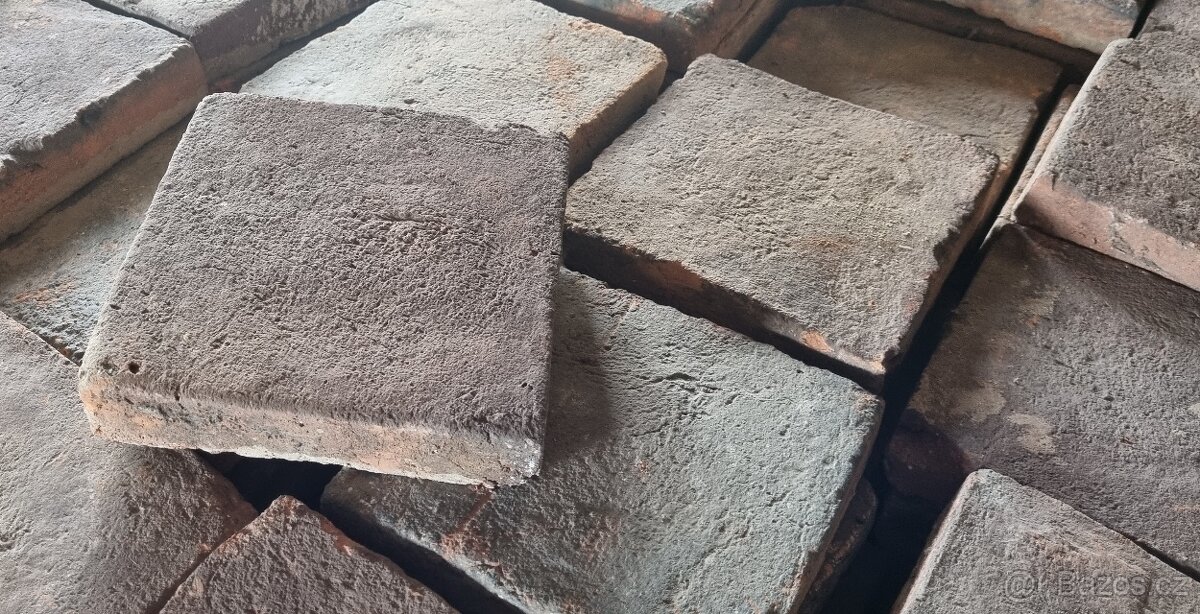 Půdovky-stará cihlová dlažba 9 - 4